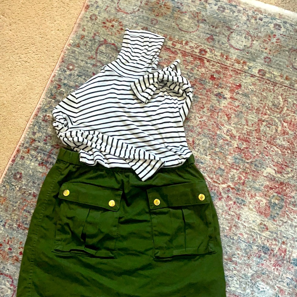 JCrew, women’s black and white striped, turtleneck, tee. Super soft size medium